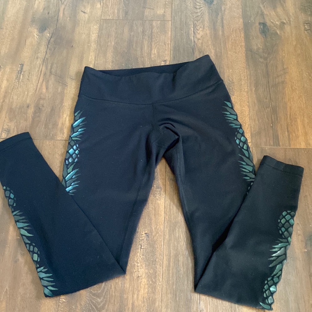 Lululemon leggings long size 8.